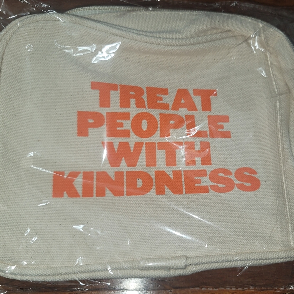 Harry Styles Treat People With Kindness Makeup Bag/Pouch Love on Tour 20…